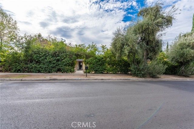 1425 39th, San Bernardino, CA 92404