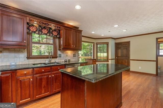 1429 Shadowrock Court, Marietta, GA 30062