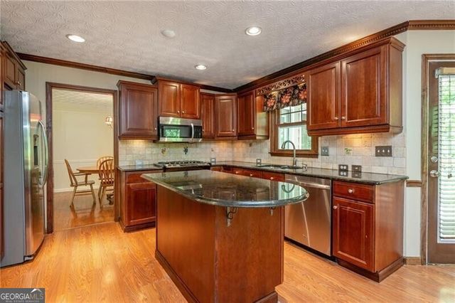 1429 Shadowrock Court, Marietta, GA 30062