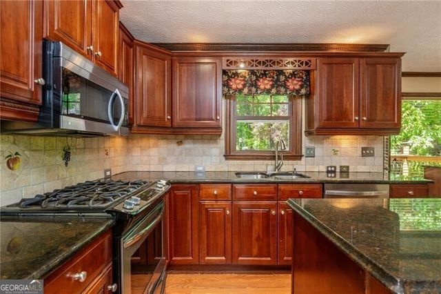 1429 Shadowrock Court, Marietta, GA 30062