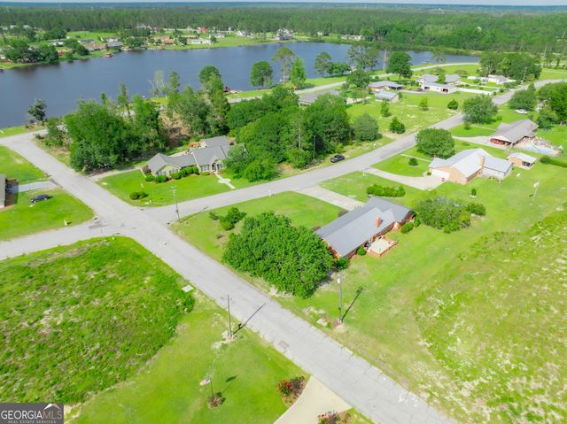 182 Myra Street, Alma, GA 31510