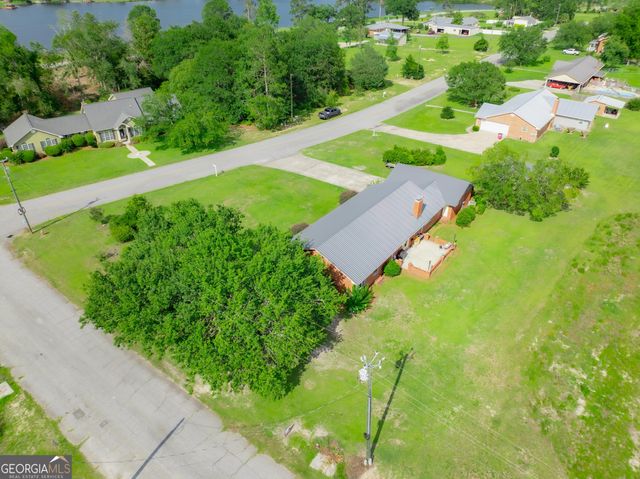 182 Myra Street, Alma, GA 31510