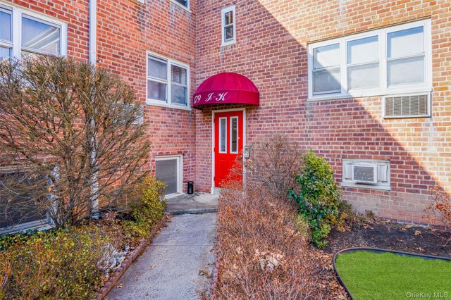 179 Drake Avenue 2J, New Rochelle, NY 10805