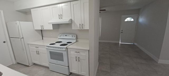 844 SE Festivo Court, Port St. Lucie, Port St Lucie, FL 34983