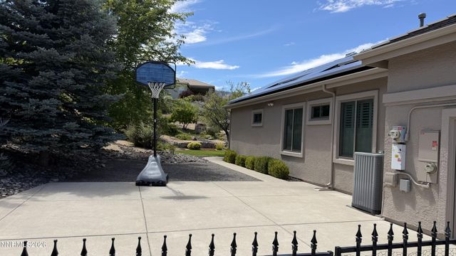 5233 N Elk River Road, Reno, NV 89511
