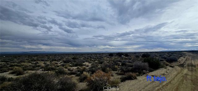 24300 Fort Tejon Road, Llano, CA 93544