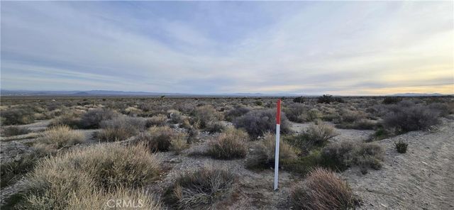 24300 Fort Tejon Road, Llano, CA 93544