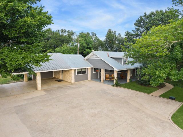 4451 County Road 467, Elgin, TX 78621