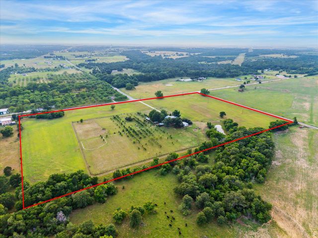 4451 County Road 467, Elgin, TX 78621