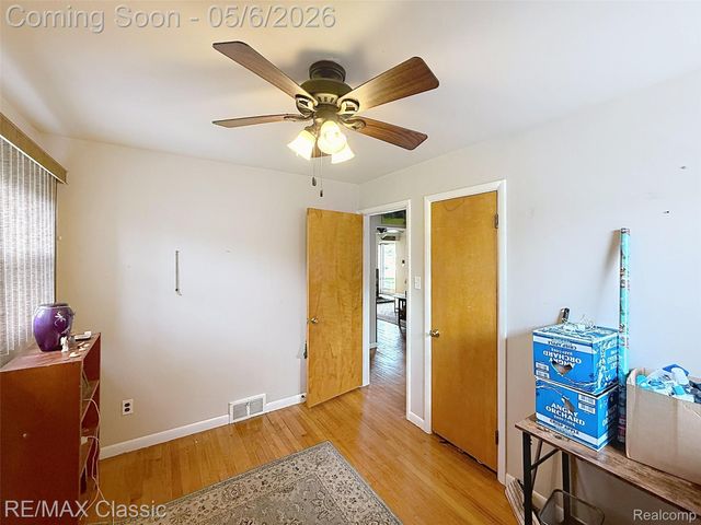 8842 Merriman Road, Livonia, MI 48150