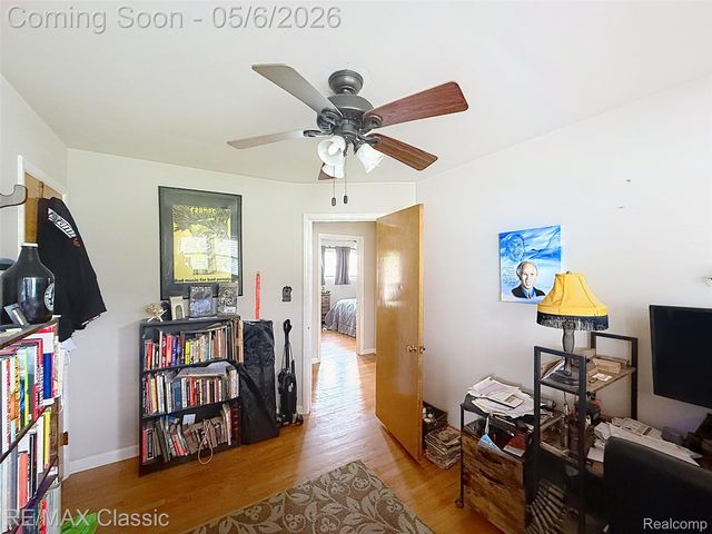 8842 Merriman Road, Livonia, MI 48150