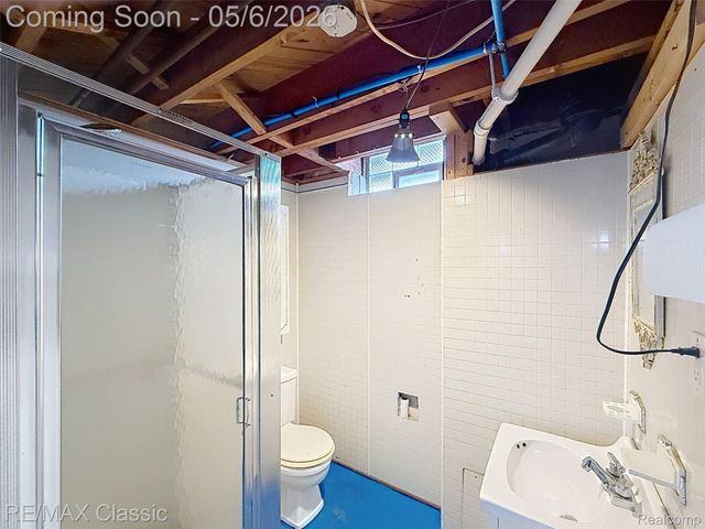 8842 Merriman Road, Livonia, MI 48150