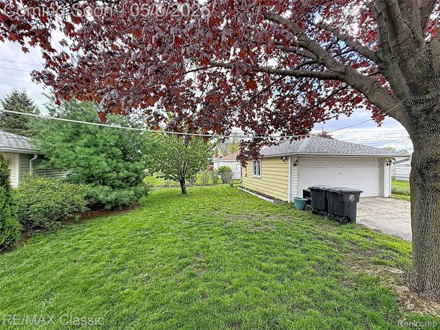 8842 Merriman Road, Livonia, MI 48150