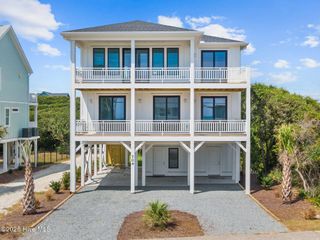 704 N Anderson Boulevard, Topsail Beach, NC 28445