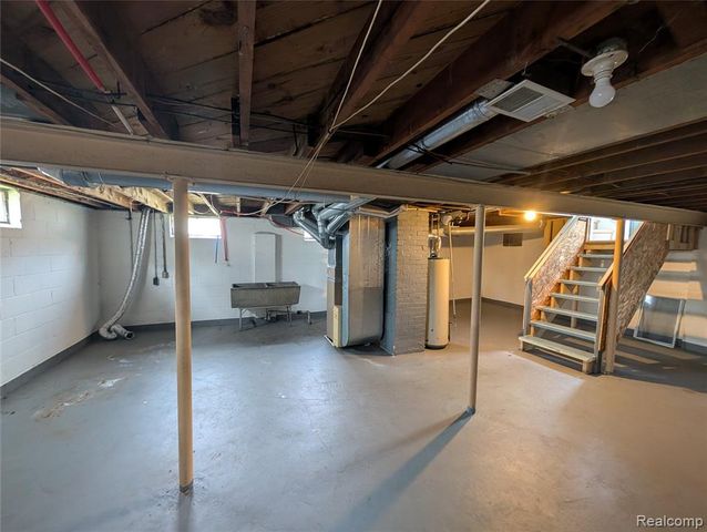 636 Waldman Avenue, Flint, MI 48507