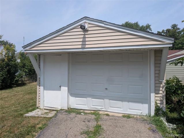 636 Waldman Avenue, Flint, MI 48507