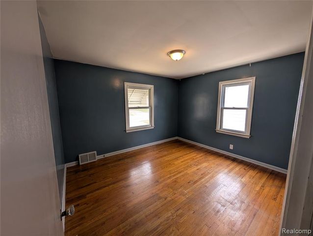 636 Waldman Avenue, Flint, MI 48507