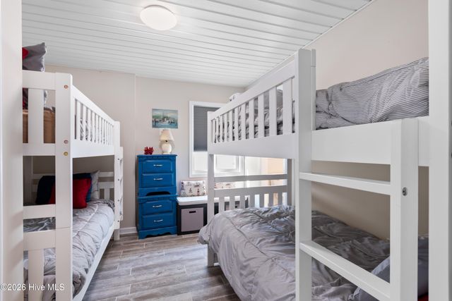 101 SE 24th Street, Oak Island, NC 28465