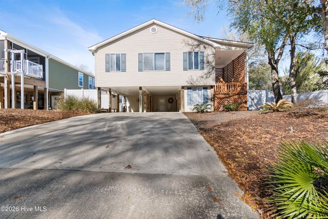 101 SE 24th Street, Oak Island, NC 28465