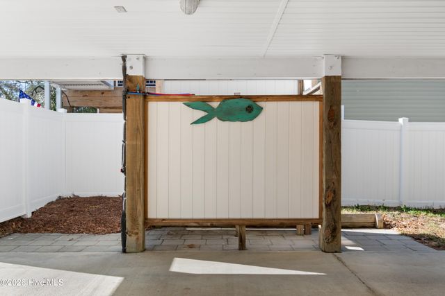 101 SE 24th Street, Oak Island, NC 28465