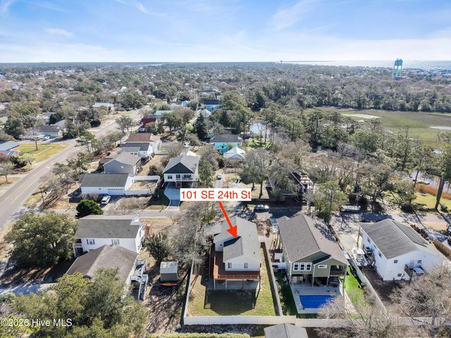 101 SE 24th Street, Oak Island, NC 28465
