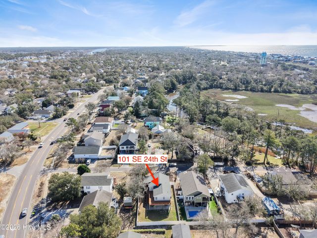 101 SE 24th Street, Oak Island, NC 28465