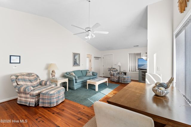 101 SE 24th Street, Oak Island, NC 28465