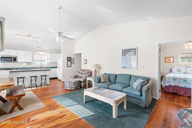 101 SE 24th Street, Oak Island, NC 28465