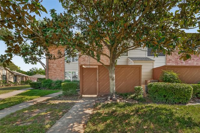 8801 Hammerly Boulevard 1902, Houston, TX 77080