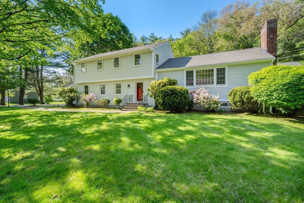 7 Spruce Tree Lane, Wayland, MA 01778