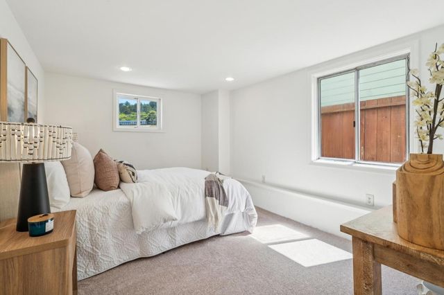 330 Paloma Avenue, Pacifica, CA 94044