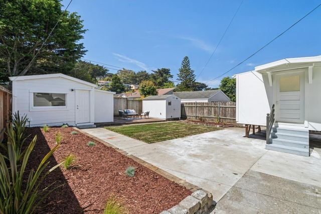 330 Paloma Avenue, Pacifica, CA 94044