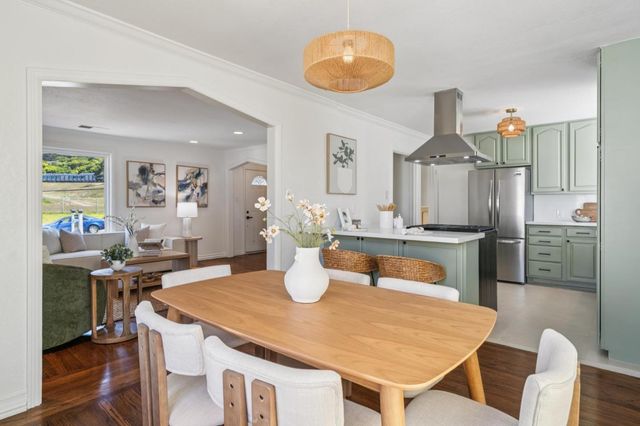330 Paloma Avenue, Pacifica, CA 94044