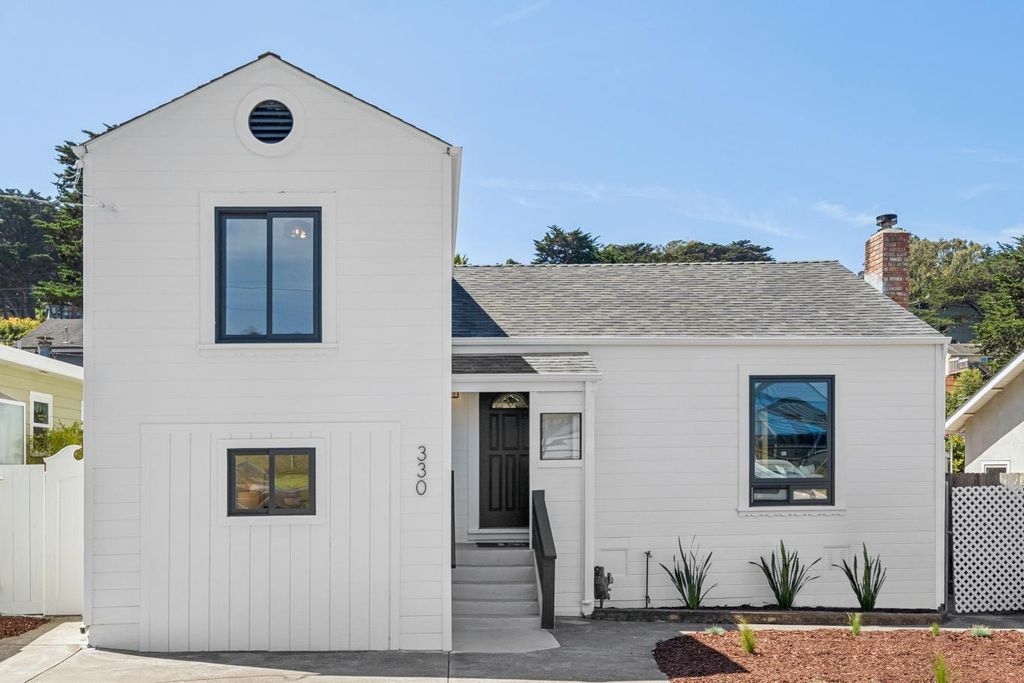 330 Paloma Avenue, Pacifica, CA 94044