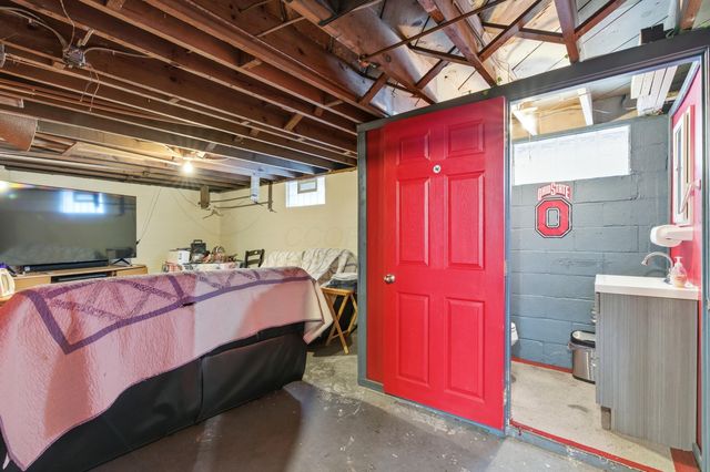 760 Chestershire Road, Columbus, OH 43204