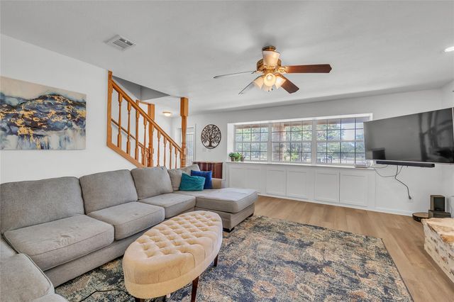 260 Flatrock TRL, Marble Falls, TX 78654