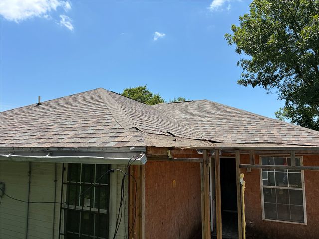 2716 18th Street, Fort Worth, TX 76106