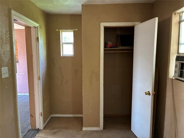 2716 18th Street, Fort Worth, TX 76106