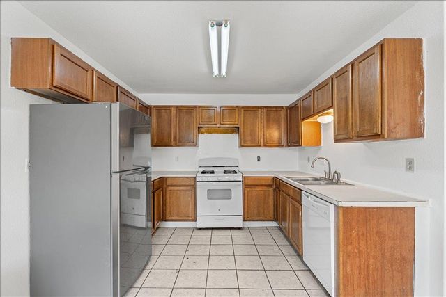 904 Montopolis DR, Austin, TX 78741