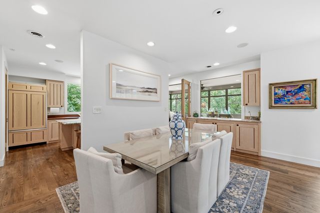 820 E HAPPY HOLLOW RD, Columbia, MO 65203