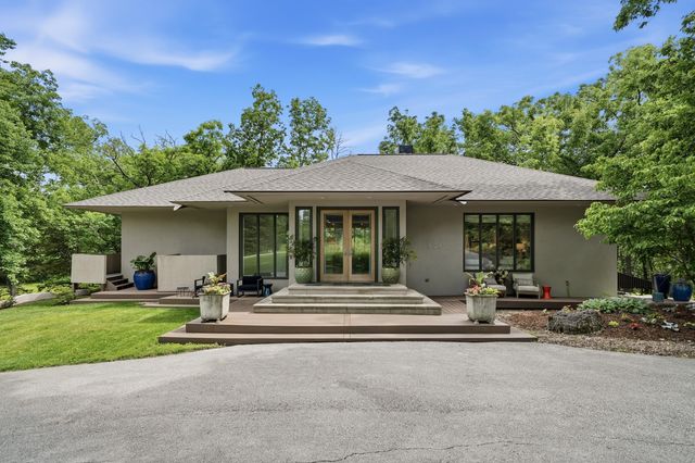 820 E HAPPY HOLLOW RD, Columbia, MO 65203