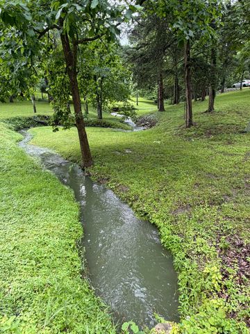 820 E HAPPY HOLLOW RD, Columbia, MO 65203