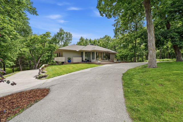 820 E HAPPY HOLLOW RD, Columbia, MO 65203