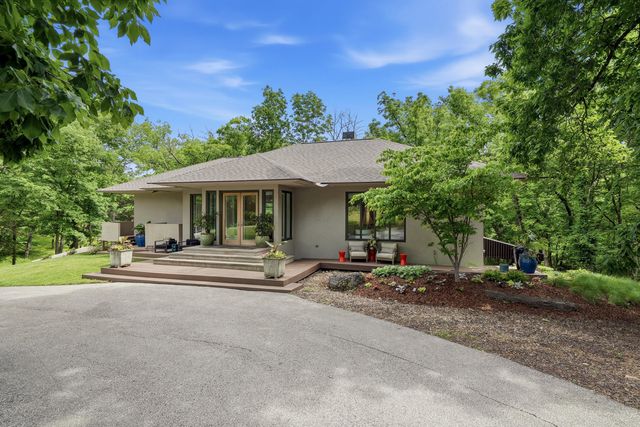 820 E HAPPY HOLLOW RD, Columbia, MO 65203