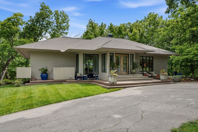 820 E HAPPY HOLLOW RD, Columbia, MO 65203
