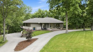 820 E HAPPY HOLLOW RD, Columbia, MO 65203