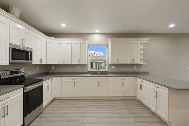 9879 Twin Creeks Ave, Stockton, CA 95219