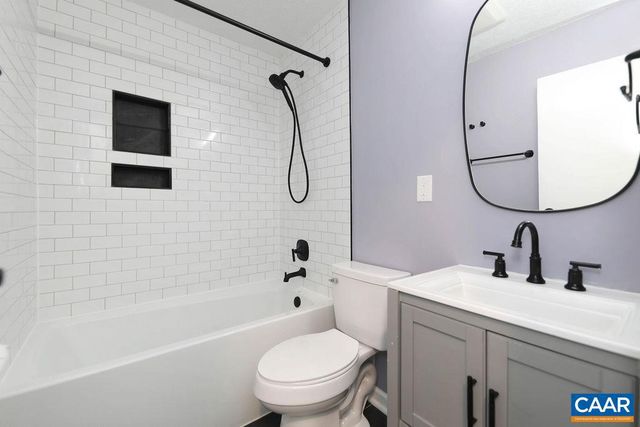 6115 ALBERTA DR, Crozet, VA 22932