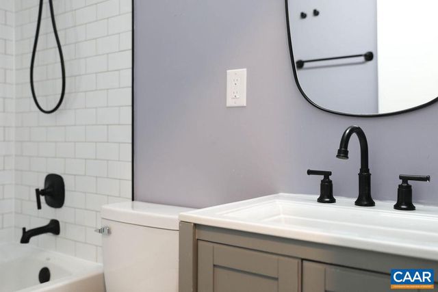 6115 ALBERTA DR, Crozet, VA 22932