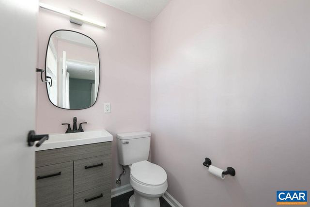 6115 ALBERTA DR, Crozet, VA 22932